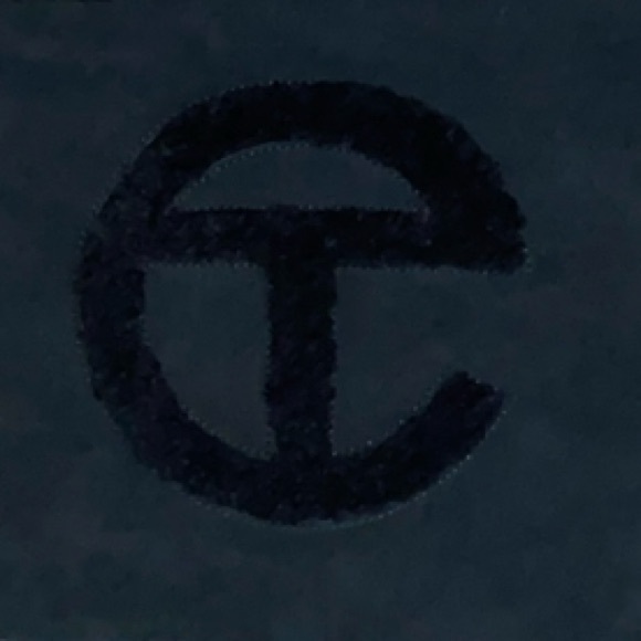 UGG x Telfar - Picture 8 of 8